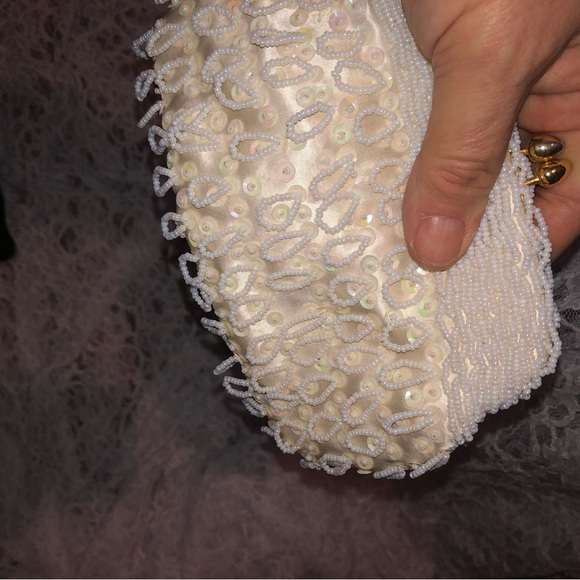 Vintage Artel Beaded Clutch with Gold Accents. Gorgeous little clutch- used - Picture 7 of 7